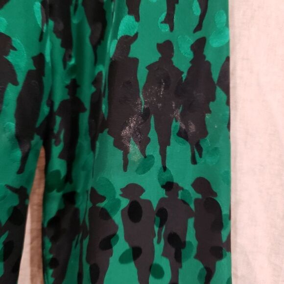 Vintage Dennis Goldsmith Green Silk Button Down Blouse W/ Women Silhouette Print - Picture 14 of 15
